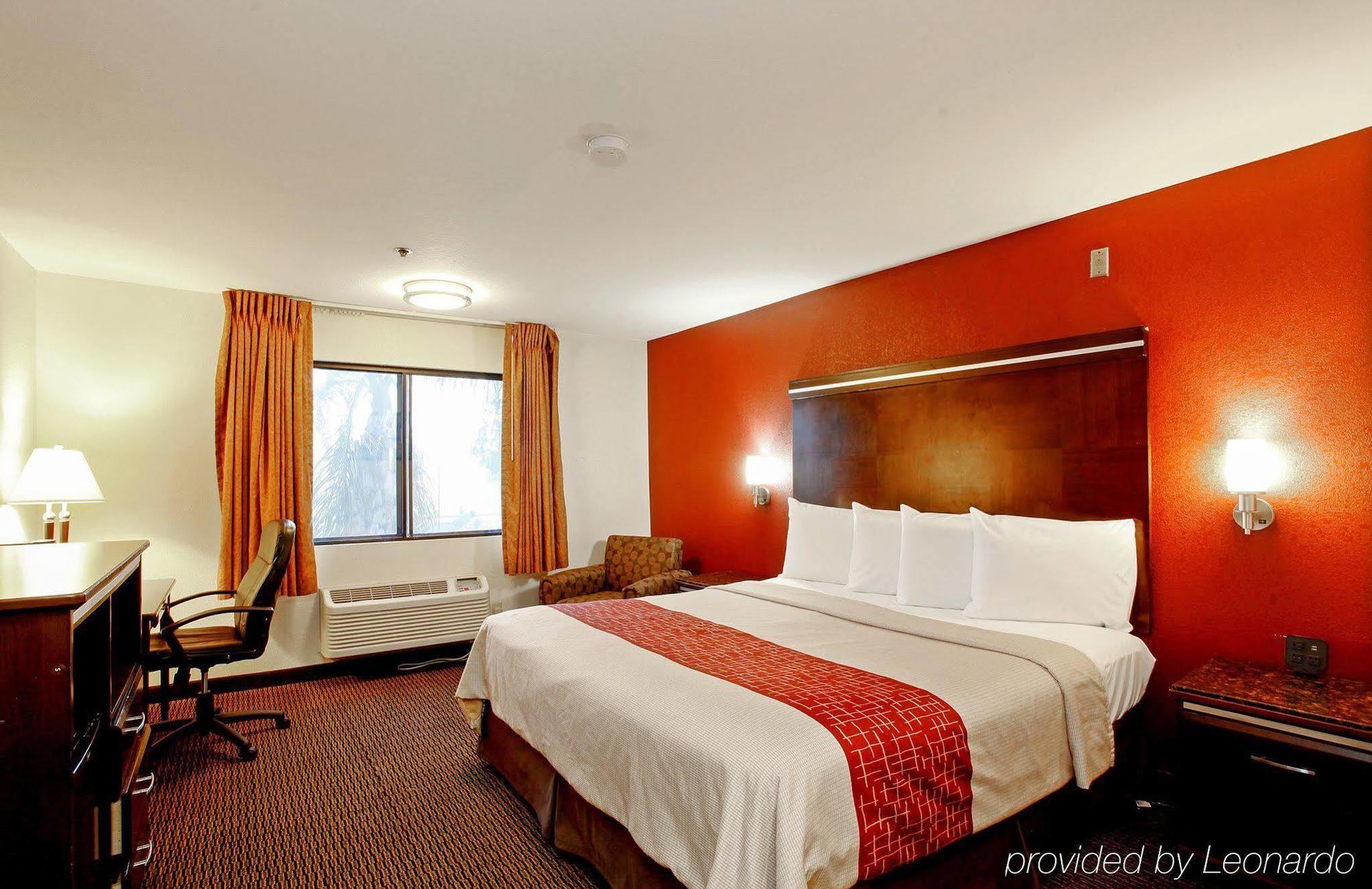 Ontario Airport Executive Inn Exteriér fotografie